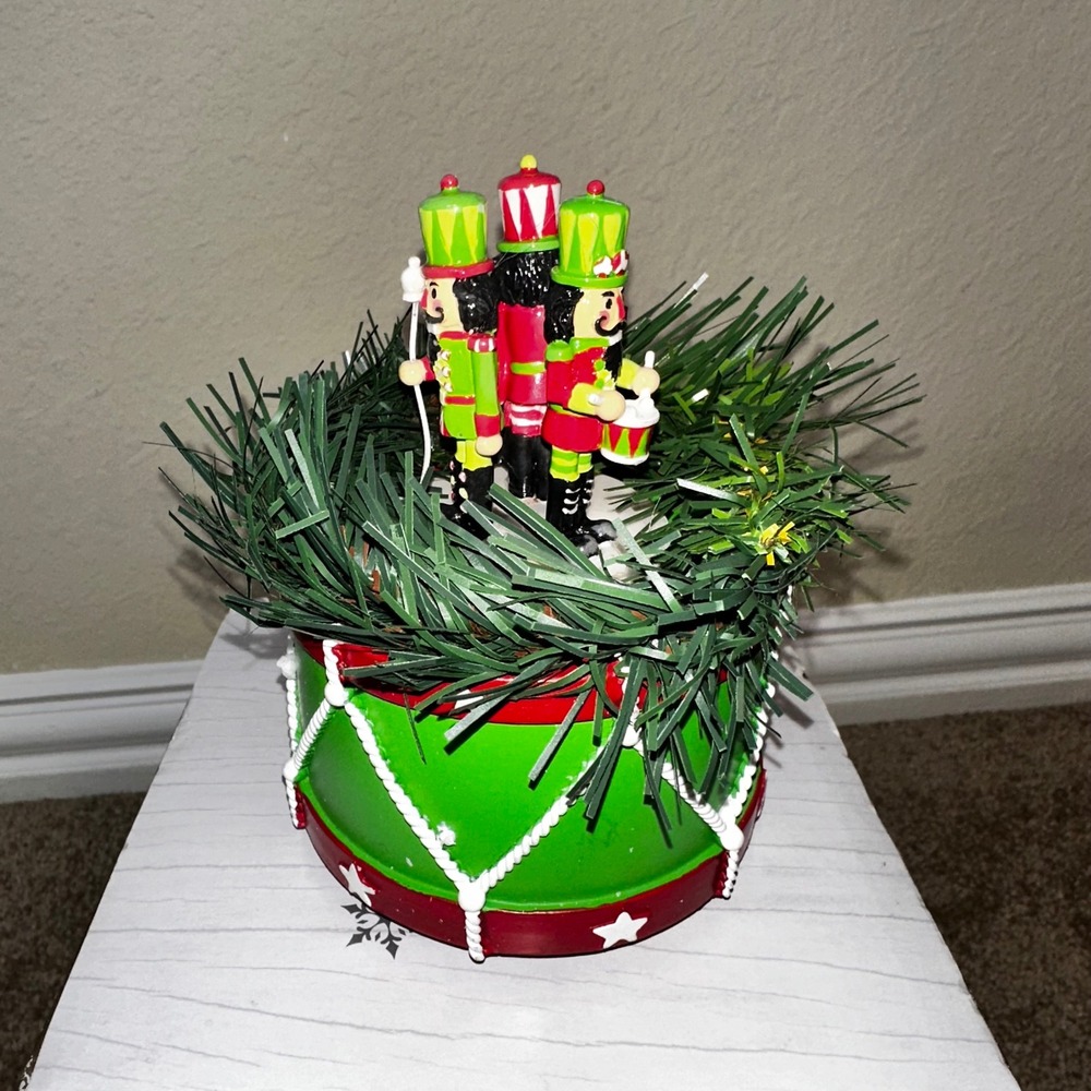 Pier 1 Imports Musical Nutcracker‎ Drum Figurine Plays Deck The Halls Rare